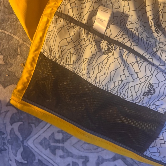 Eastern Mountain Sports Yellow Rain jacket womens size small  Interior is printe - Picture 11 of 11